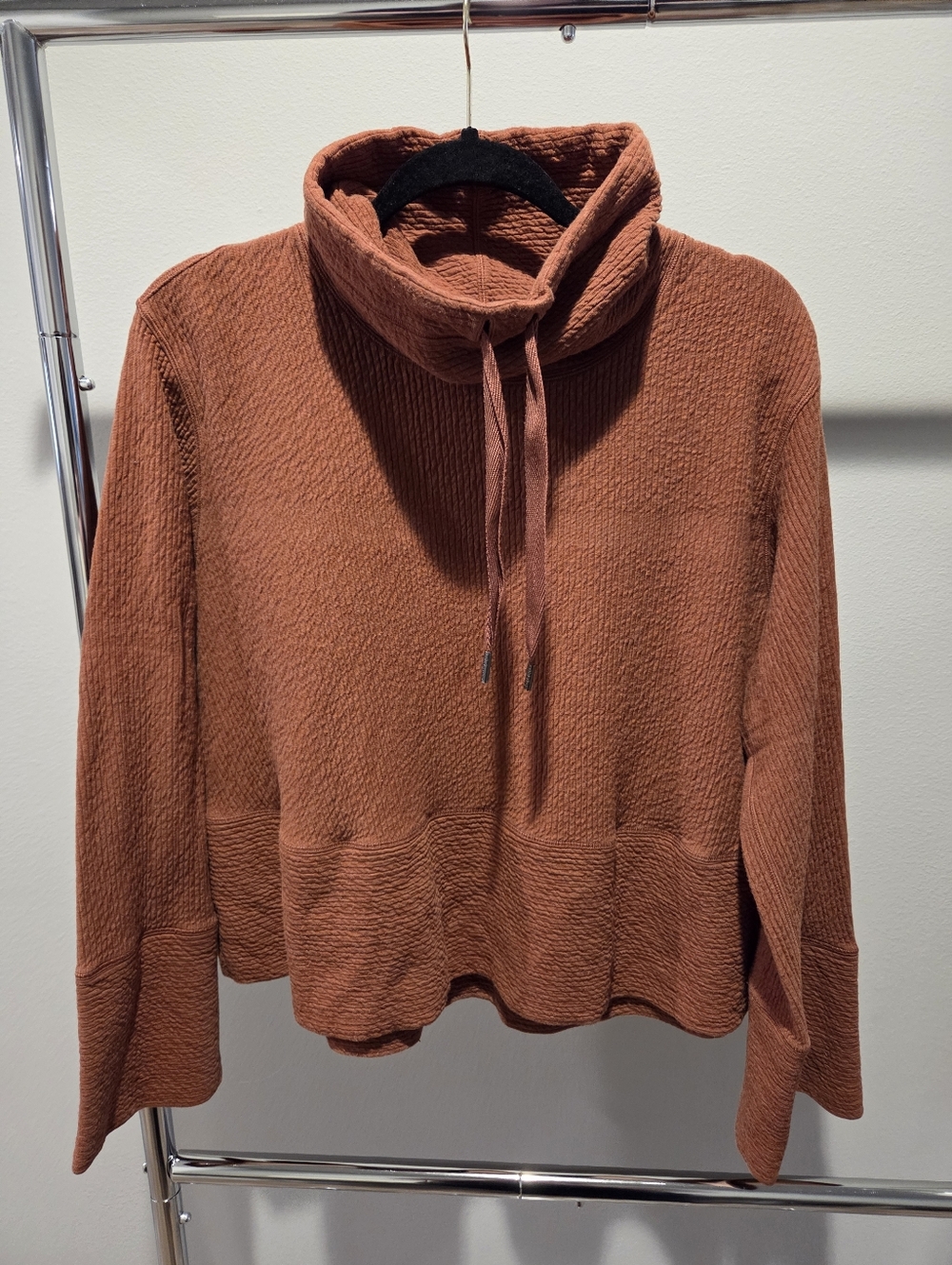 Lululemon Retreat Yourself Womens Pullover In Copper Rust Size 10